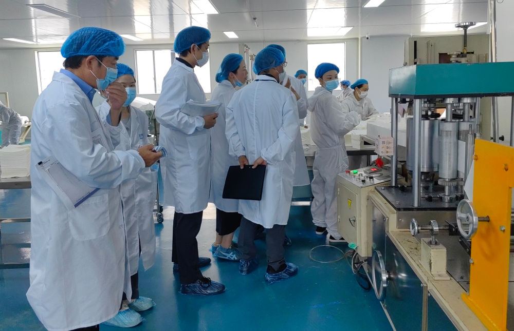 Nonwoven wipes pattern embossing inspection for custom orders