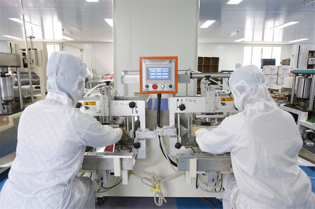 Cleanroom production of industrial wipes and nonwoven wipes