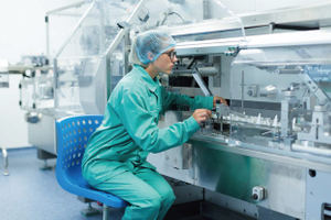 Pharmaceutical production equipment cleaning